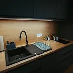 Pod Hradom S Jacuzzi A Saunou Casa de Férias