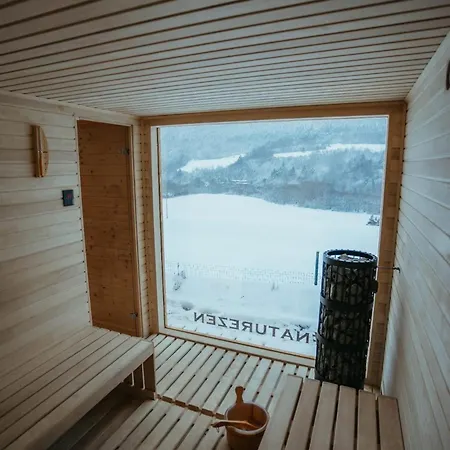 Дом отдыха Pod Hradom S Jacuzzi A Saunou
