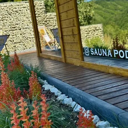 Prázdninový dům Pod Hradom S Jacuzzi A Saunou Bardejov