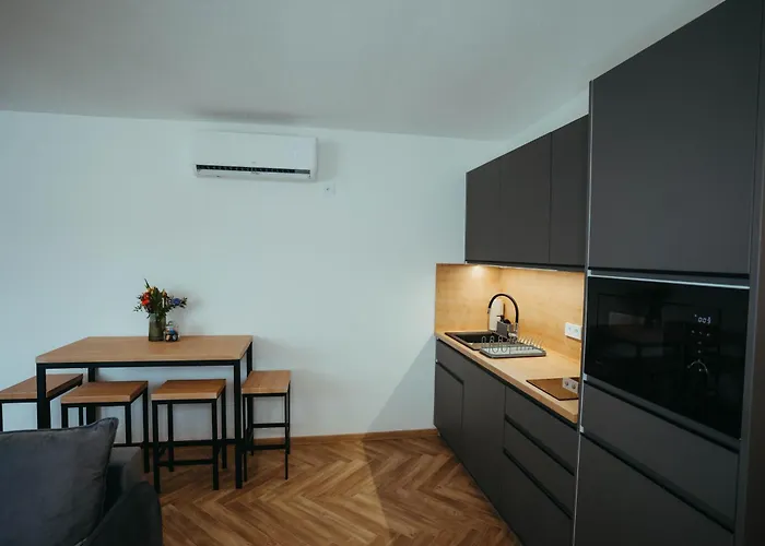 Pod Hradom S Jacuzzi A Saunou Prázdninový dům Bardejov